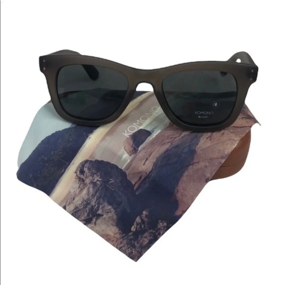 KOMONO Allen Frost Grey Sunglasses (NEW) 🕶